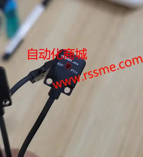 OMRON欧姆龙光电传感器E3T-FT11