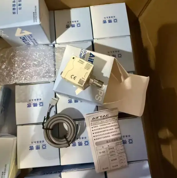 亚德客DPSN1-01020电子式数显压力开关